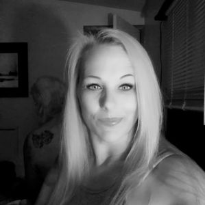 Meet your Posher, Joy